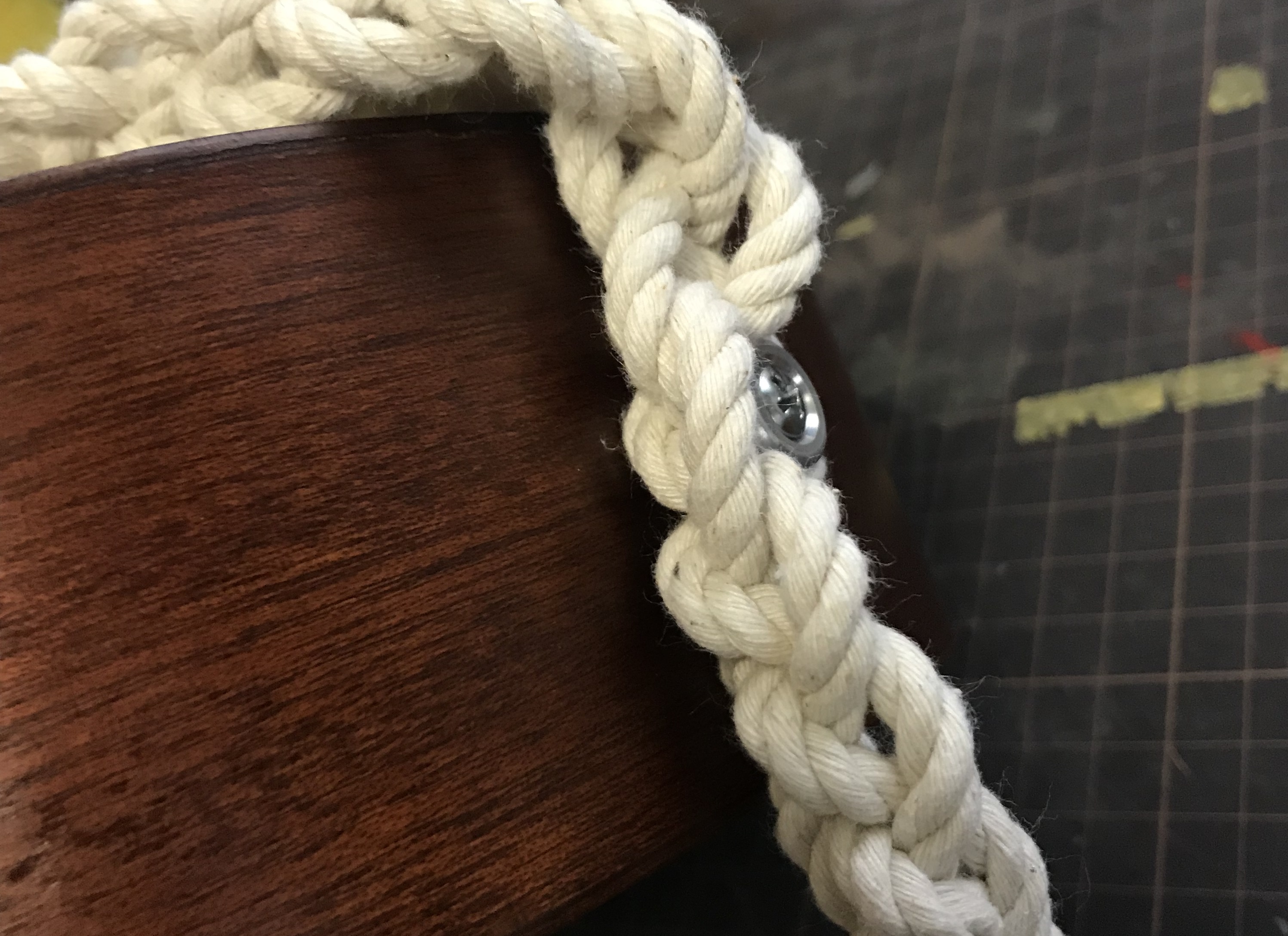 100均のロープで4つ編みウクレレストラップ Tれれブログ